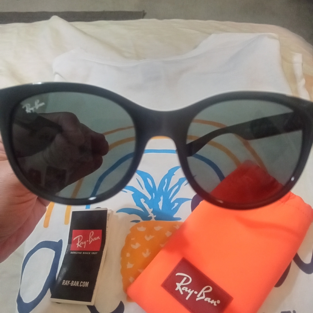 Jr. Ray Bans